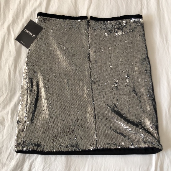 NWT!! forever 21 sequin mini skirt - Picture 3 of 4